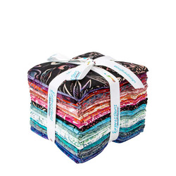 Expressions Batiks Fat Quarter Bundle in Chalk and Charcoal C