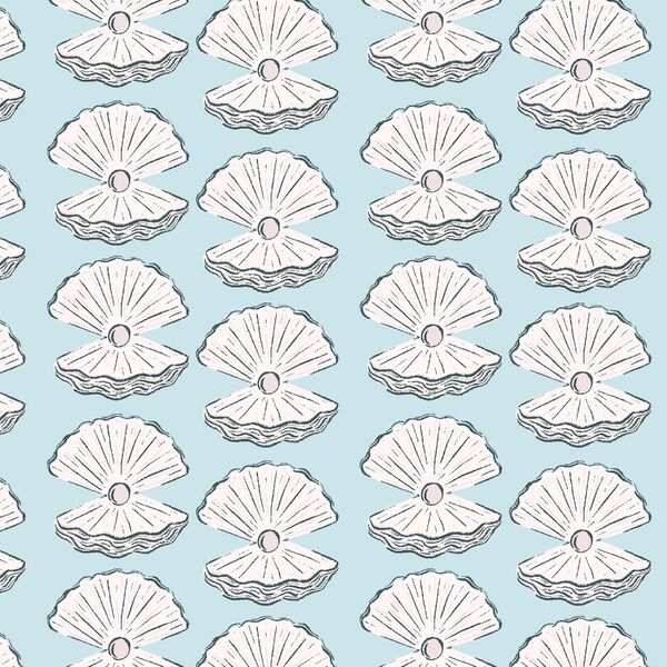 Pearl Clam in Sea Foam