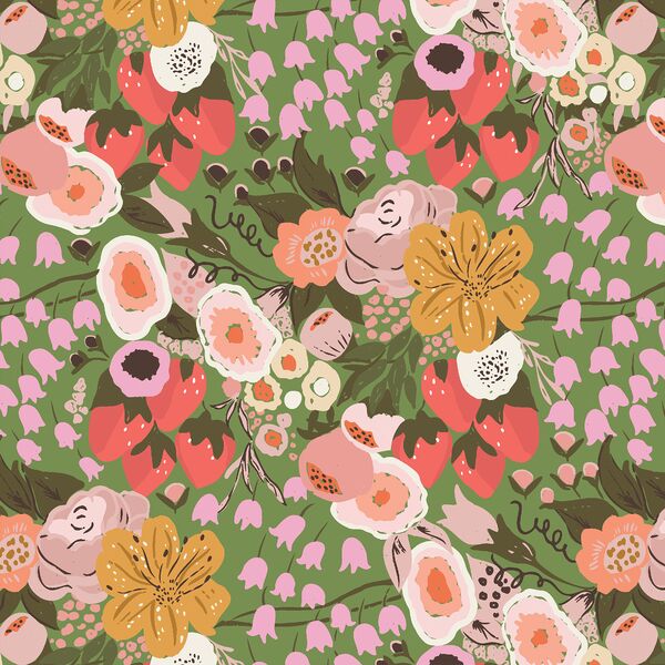Berry Bouquet in Leafy