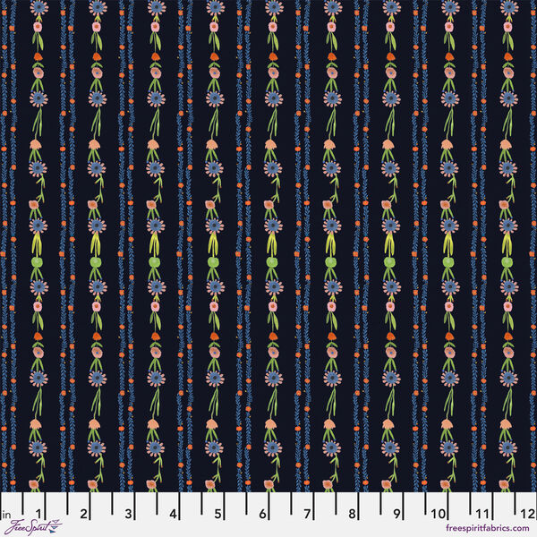 Daisy Chain in Navy