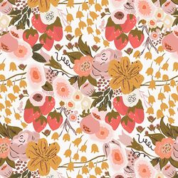 Berry Bouquet in Summer