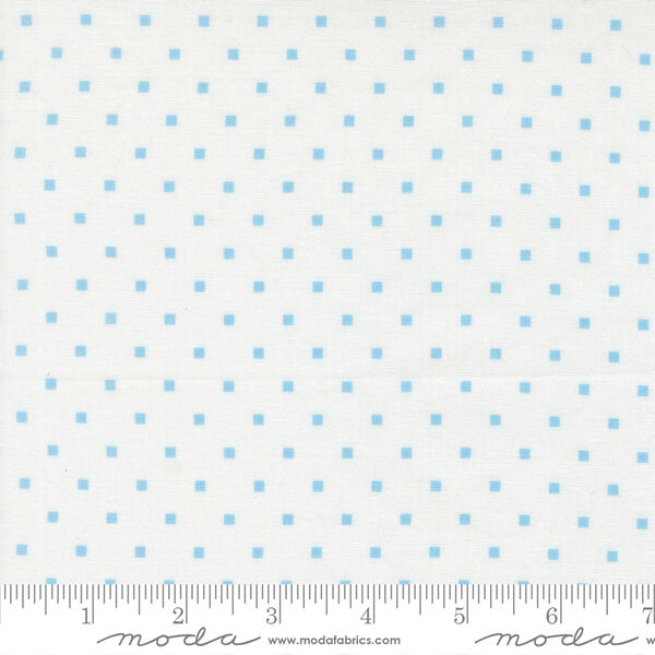 Cosmo Dot in Cream Sky