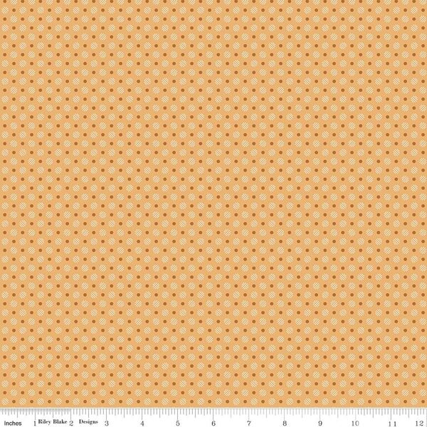Polka Dots in Daisy