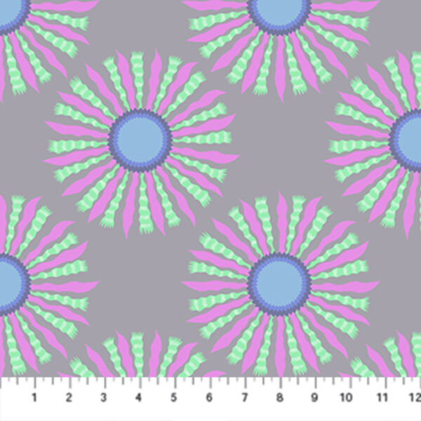 Ribbon Rays in Silver
