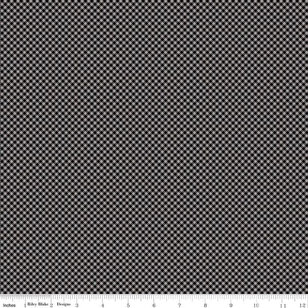 Gingham in Black on Gray