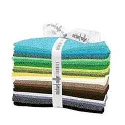 Garden Pindot Fat Quarter Bundle in Rainforest