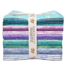Stonehenge Gradations Fat Quarter Bundle in Crystal