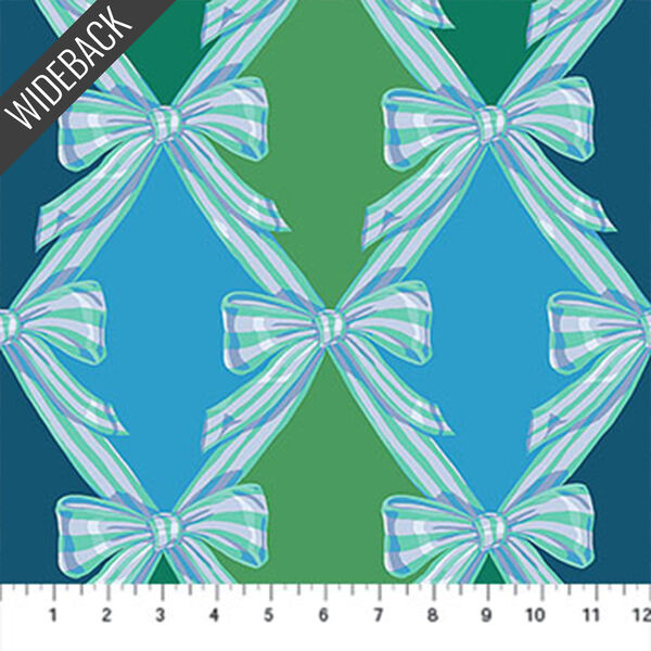 Wrapped Wideback in Mistletoe