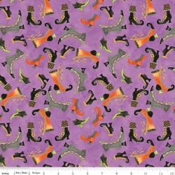 Boots Toss in Purple
