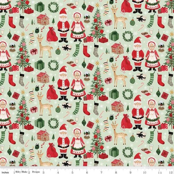 Santa & Mrs. Claus in Mint