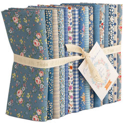 Creating Memories Fat Quarter Bundle in Summer