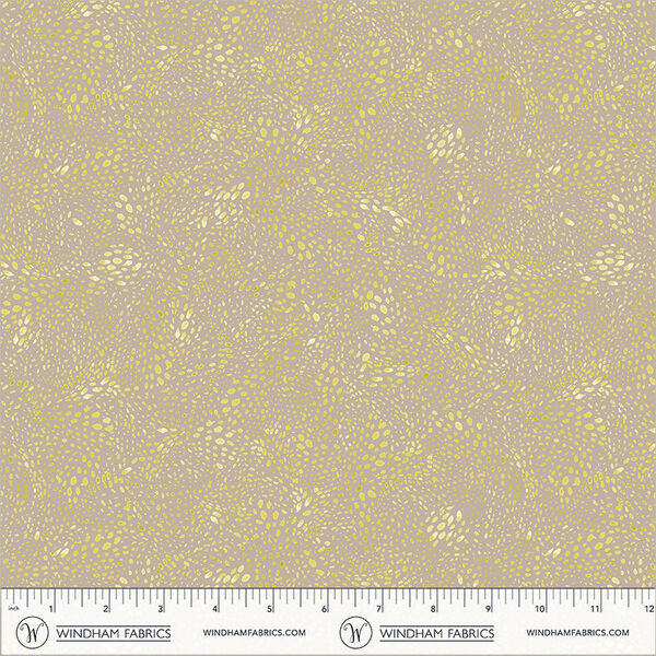 Drift in Taupe
