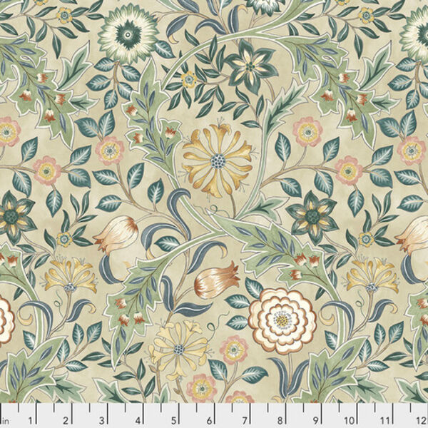 Wilhemina in Linen