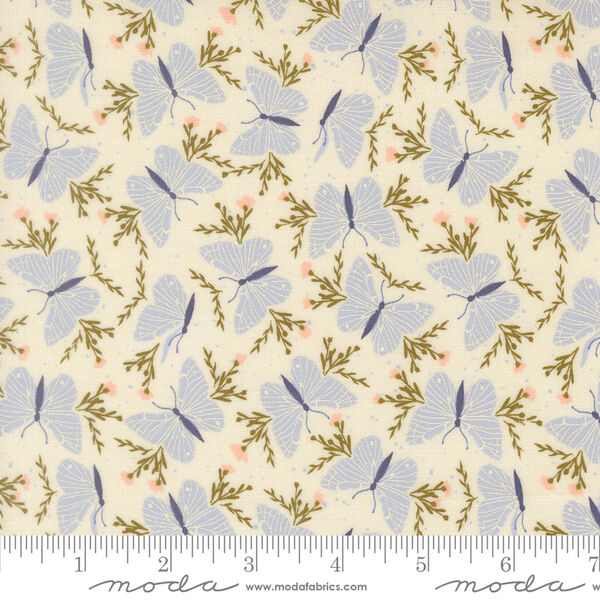 Flutter Vine in Porcelain