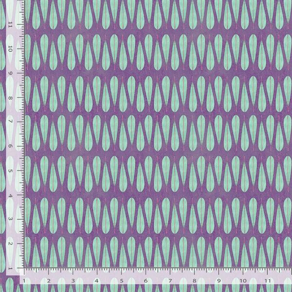 Feathers in Pansy