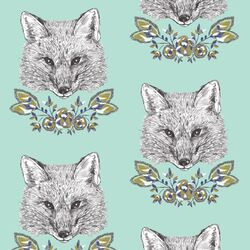 Foxy Loxy in Light Aloe
